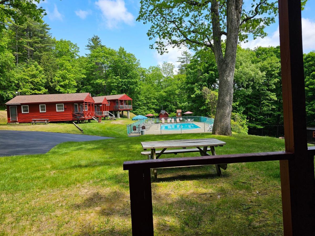 The Gold Eagle Lake George Exterior foto